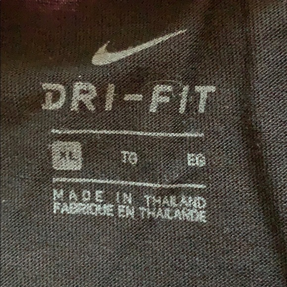 •NIKE SHIRT• - Picture 4 of 4